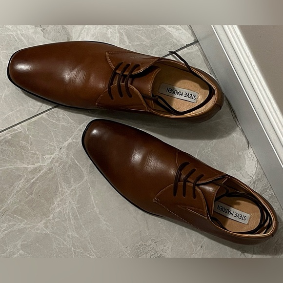 Steve Madden Tan Leather Dress Shoes + Matching Color belt - Picture 5 of 7